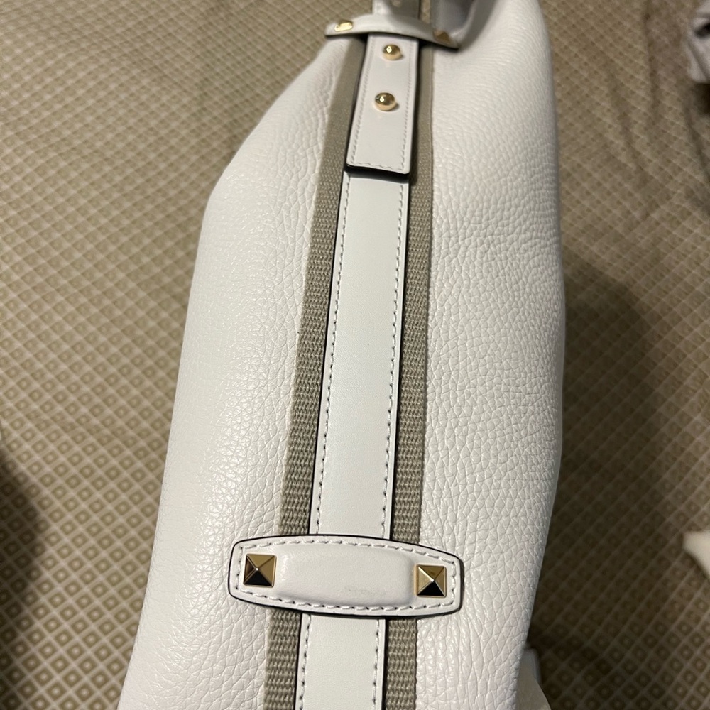 Michael Kors White Tote - Picture 3 of 8